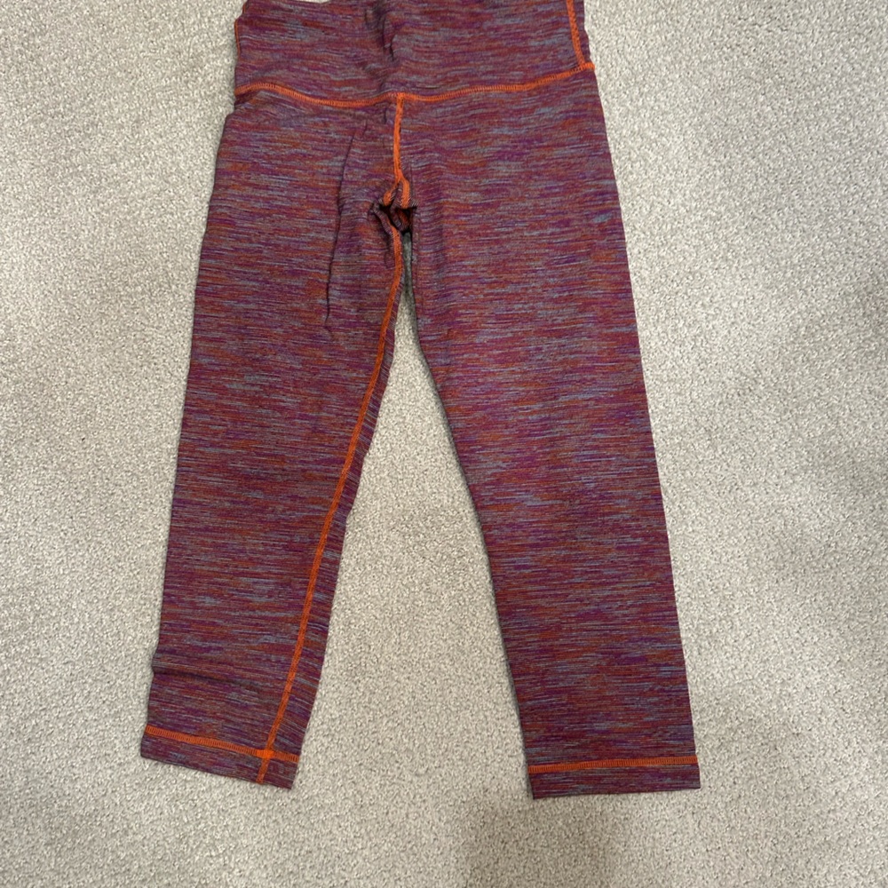 lululemon size 4 cropped multicolored